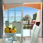 Celeste 2 Hotel *
